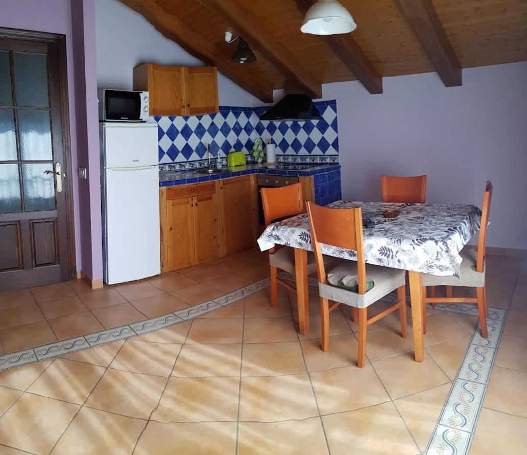 Apartamento Casa Cavero Almazorre Eksteriør bilde